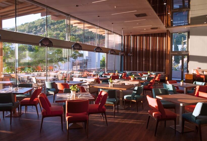 هتل Maestral Resort & Casino