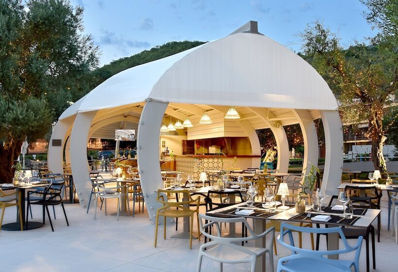 هتل Maestral Resort & Casino