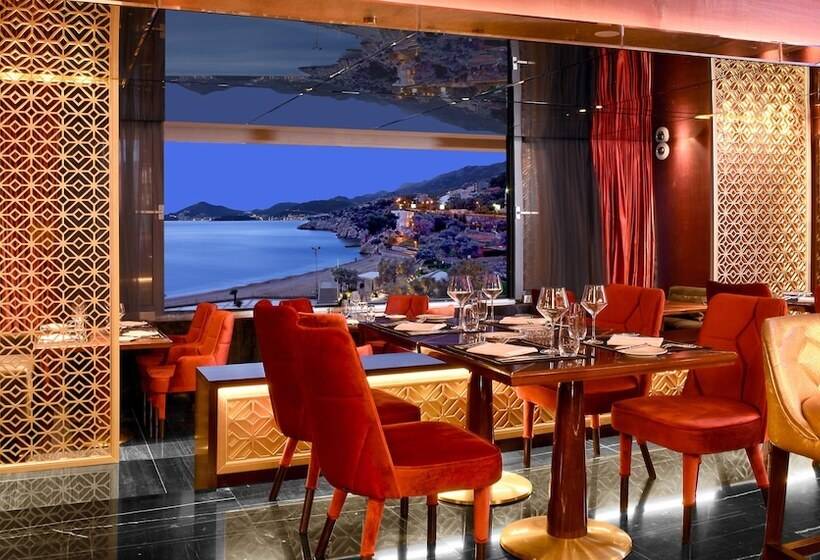 هتل Maestral Resort & Casino