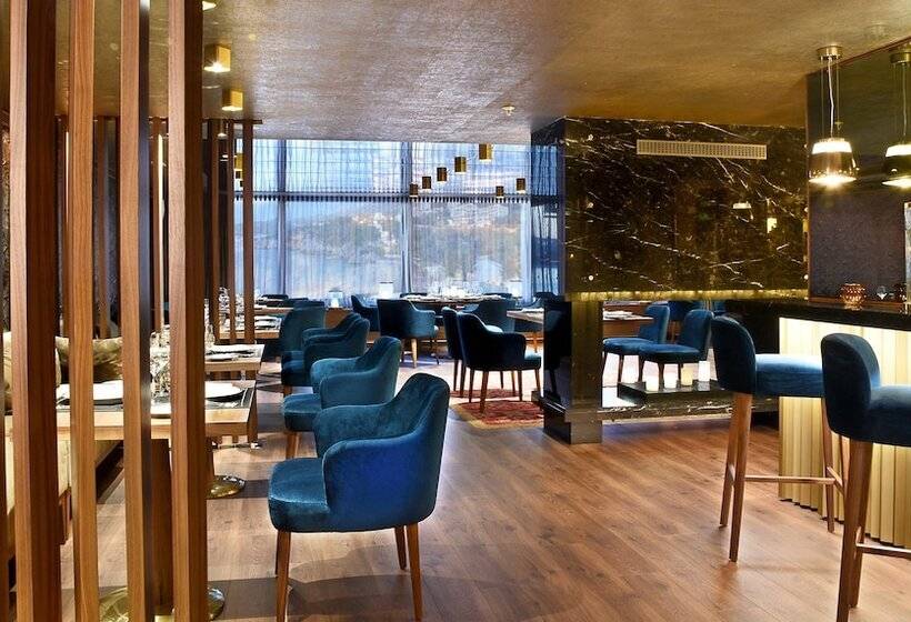 هتل Maestral Resort & Casino