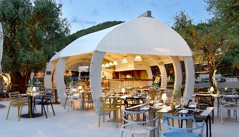 هتل Maestral Resort & Casino