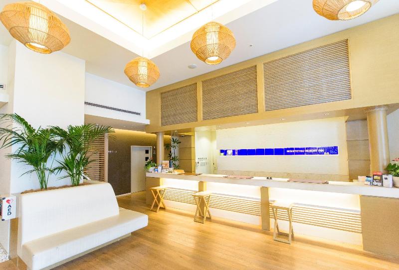 בית מלון כפרי Nishitetsu Resort Inn Naha