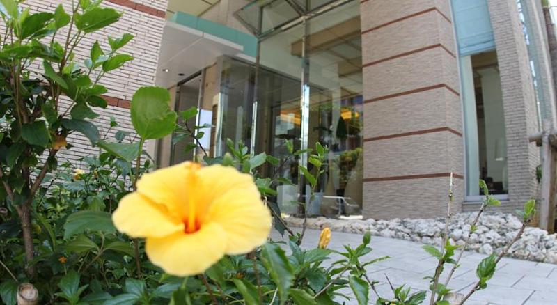 酒店 Nishitetsu Resort Inn Naha