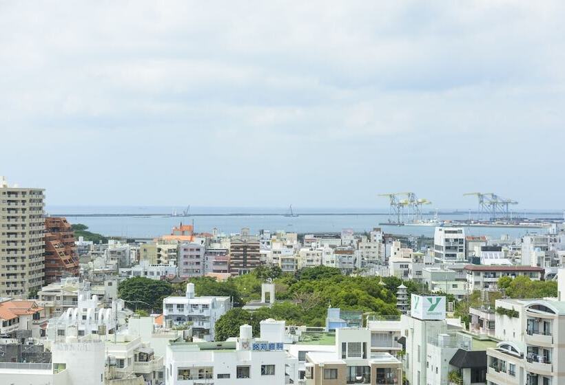 בית מלון כפרי Nishitetsu Resort Inn Naha