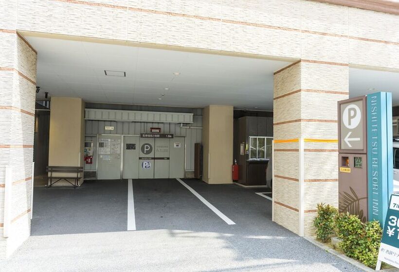酒店 Nishitetsu Resort Inn Naha