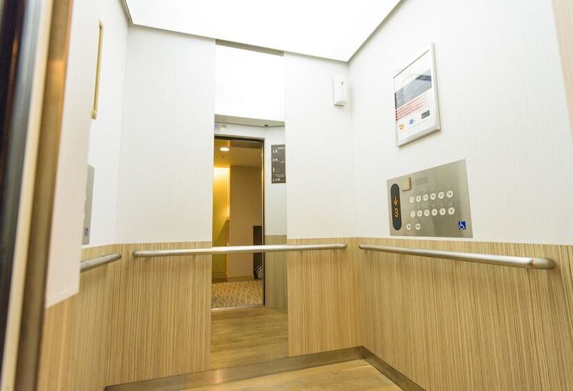 酒店 Nishitetsu Resort Inn Naha