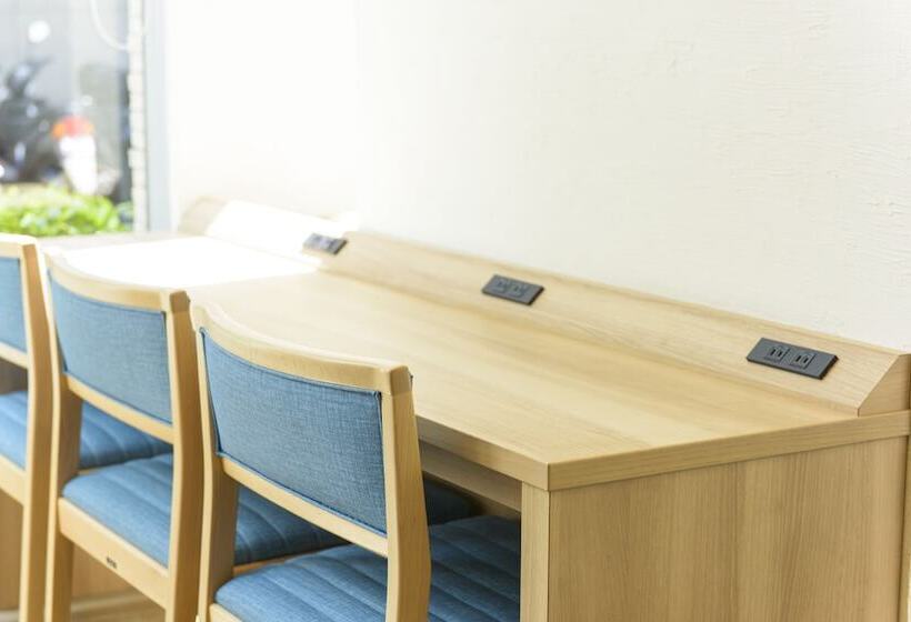 酒店 Nishitetsu Resort Inn Naha