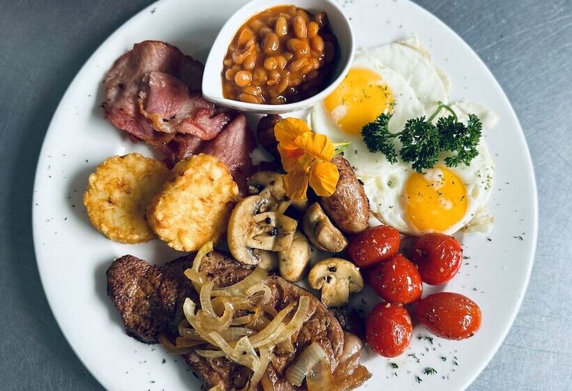 Отель Numbi & Garden Suites