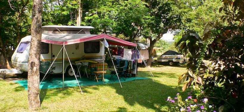 Отель Numbi & Garden Suites