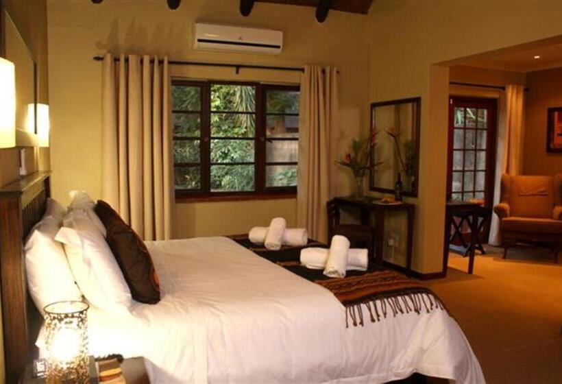 Отель Numbi & Garden Suites