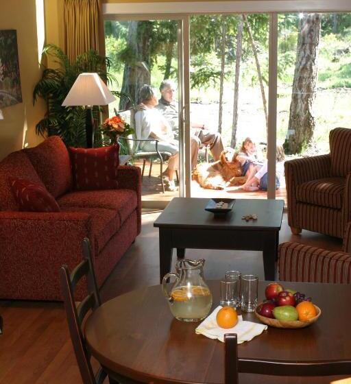 בית מלון כפרי Oceanside Village Resort