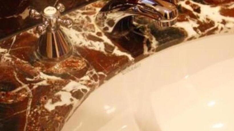 Optics Valley Kingdom Plaza Hotel Wuhan