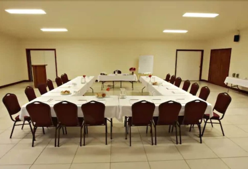 هتل Pacific Gardens