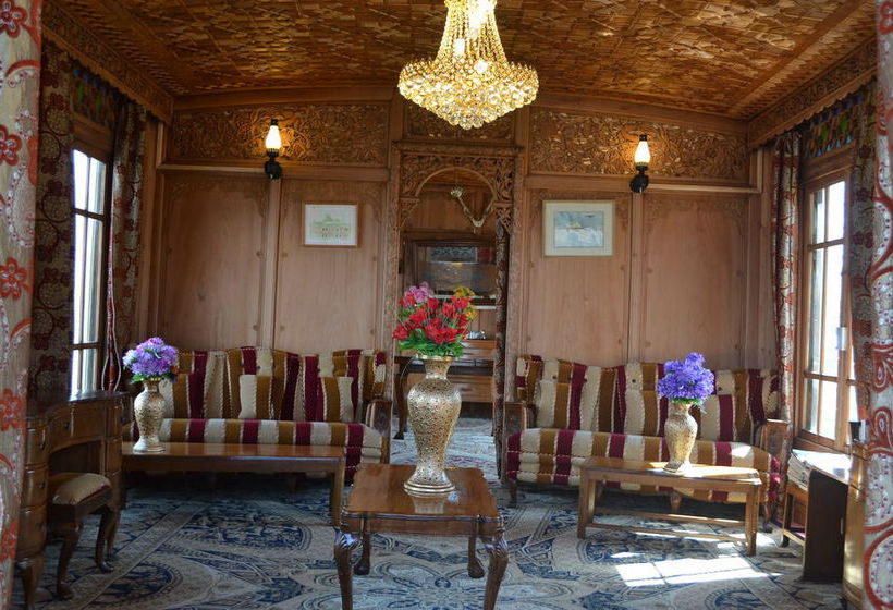 酒店 Peacock Houseboats