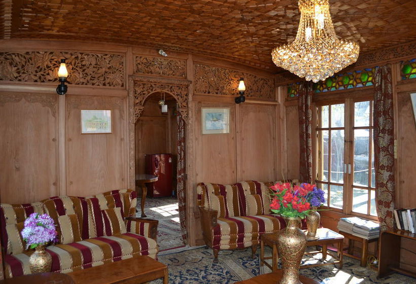 酒店 Peacock Houseboats