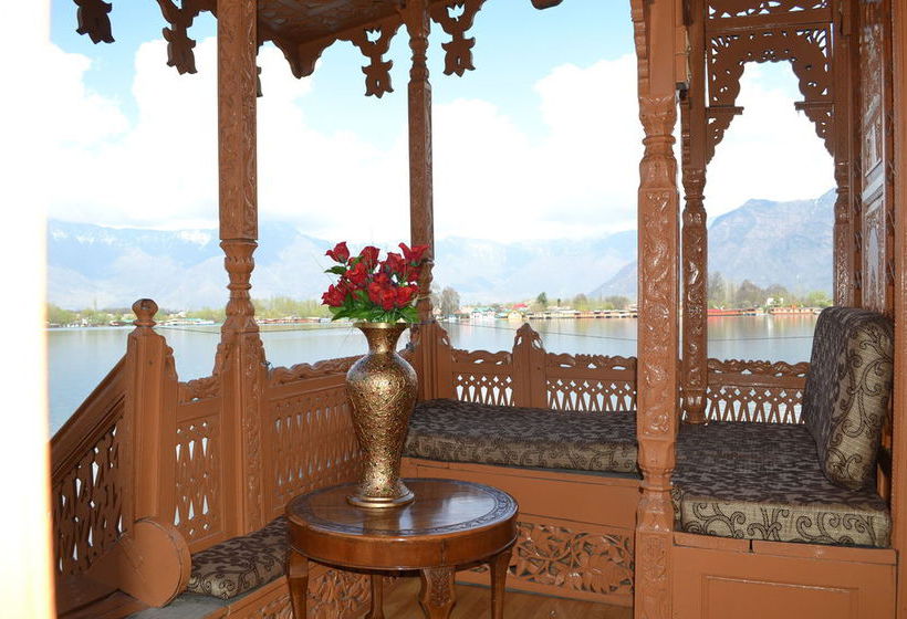 酒店 Peacock Houseboats