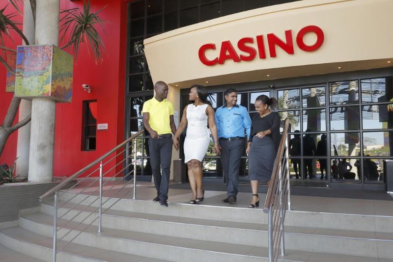 בית מלון כפרי Peermont Metcourt At Umfolozi Empangeni