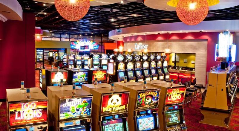 בית מלון כפרי Peermont Metcourt At Umfolozi Empangeni