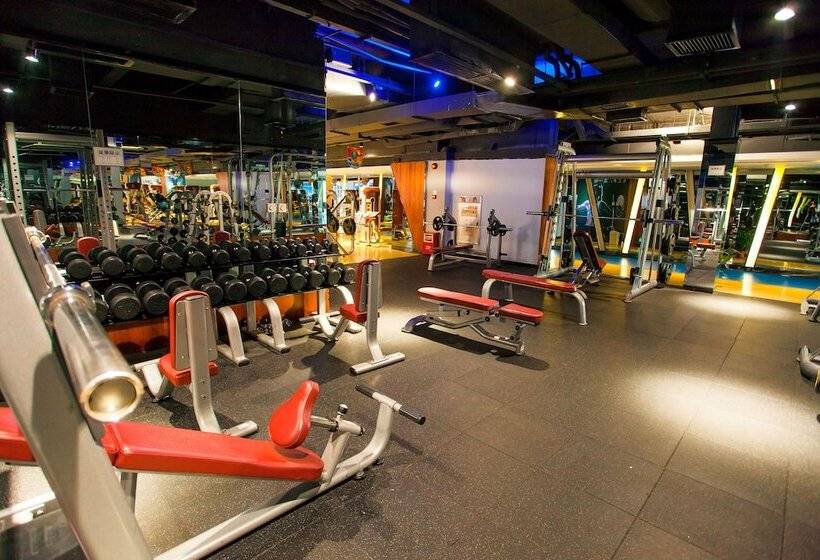 בית מלון כפרי Ramada Plaza Shaoguan City Centre