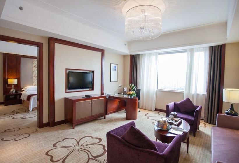 בית מלון כפרי Ramada Plaza Shaoguan City Centre