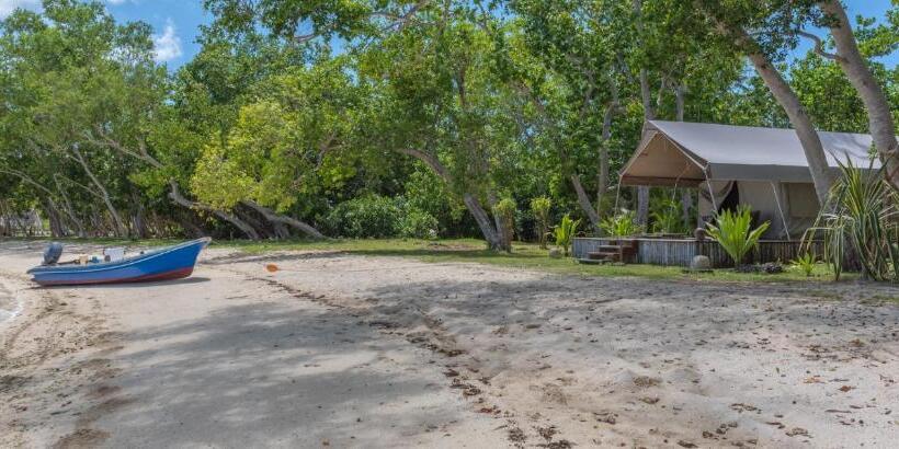 בית מלון כפרי Ratua Private Island Resort