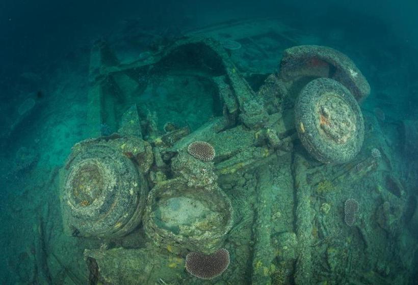 בית מלון כפרי Ratua Private Island Resort