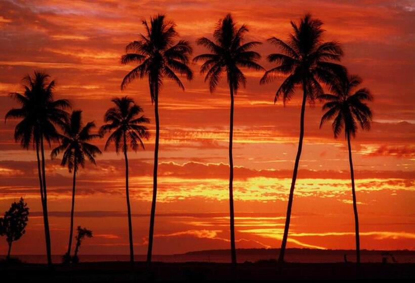 בית מלון כפרי Ratua Private Island Resort