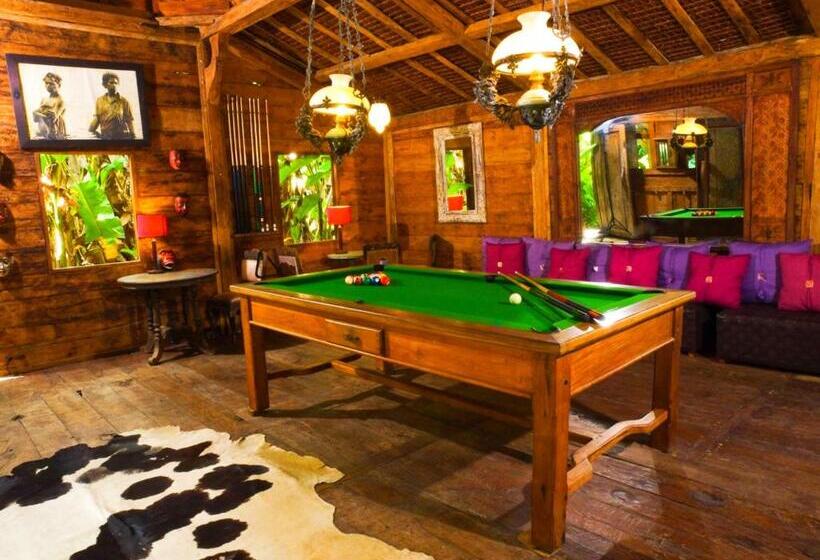 בית מלון כפרי Ratua Private Island Resort