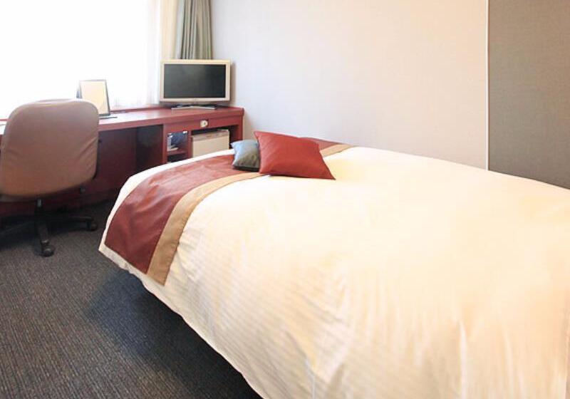 Richmond Hotel Yokohama Bashamichi