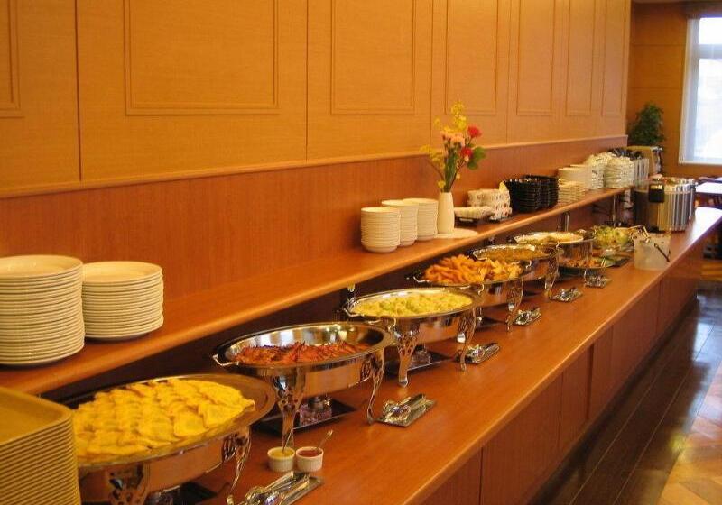 בית מלון כפרי Route Inn Kitami Odori Nishi