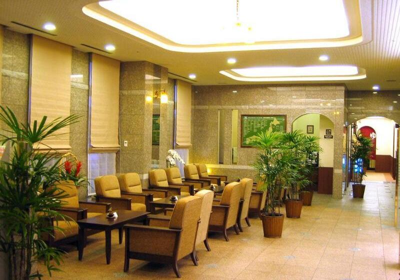 בית מלון כפרי Route Inn Kitami Odori Nishi
