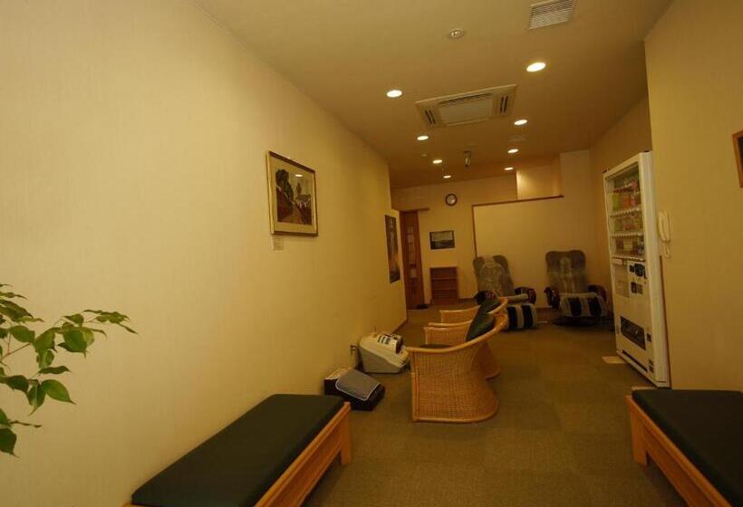 فندق Route Inn Tokoname Ekimae