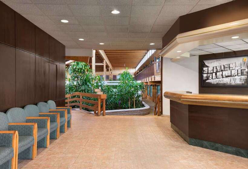 هتل Super 8 By Wyndham Prince George