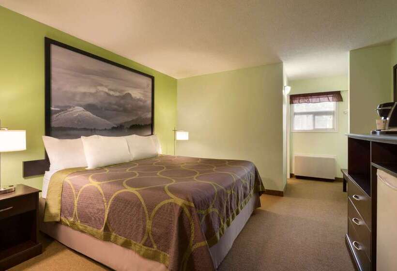 هتل Super 8 By Wyndham Prince George