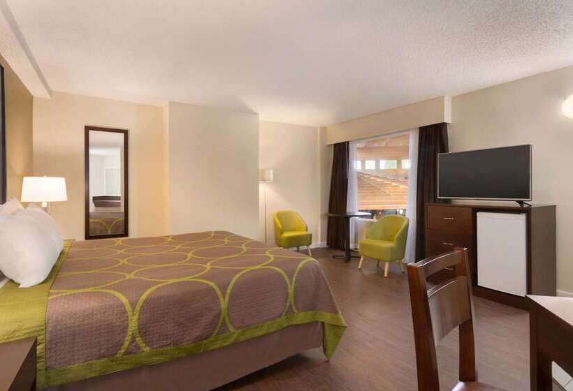 هتل Super 8 By Wyndham Prince George