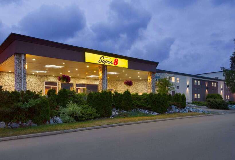 هتل Super 8 By Wyndham Prince George