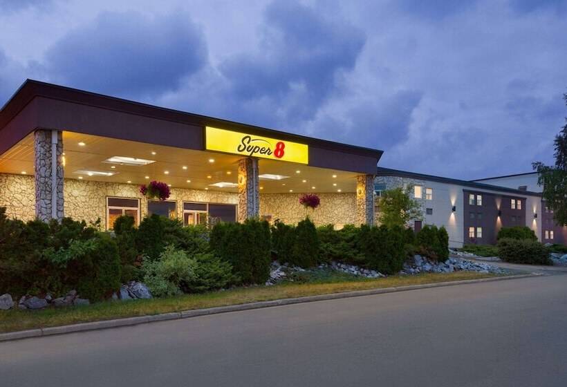 هتل Super 8 By Wyndham Prince George