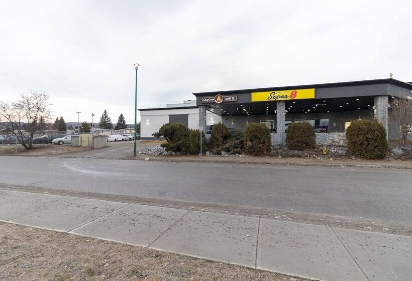 هتل Super 8 By Wyndham Prince George