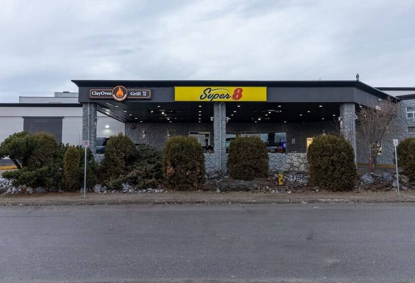 هتل Super 8 By Wyndham Prince George