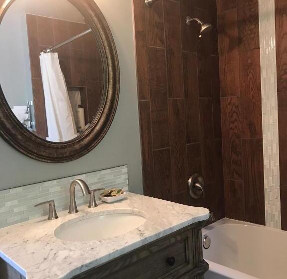 Отель The Gables Inn