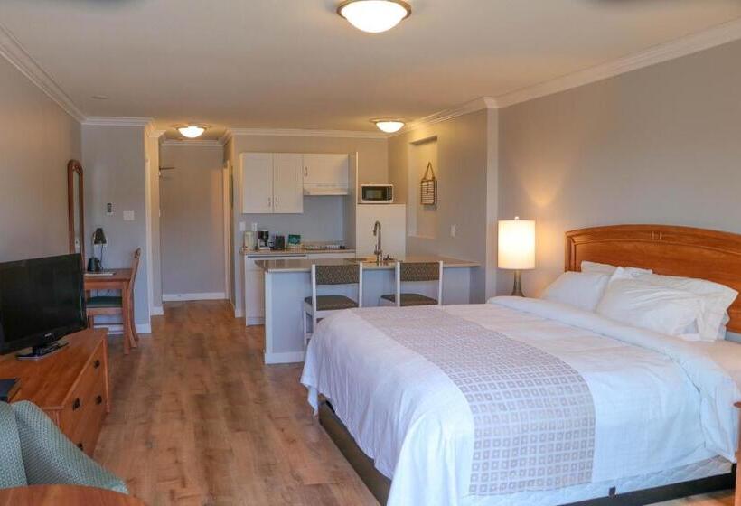 בית מלון כפרי The Waterfront Suites And Marina