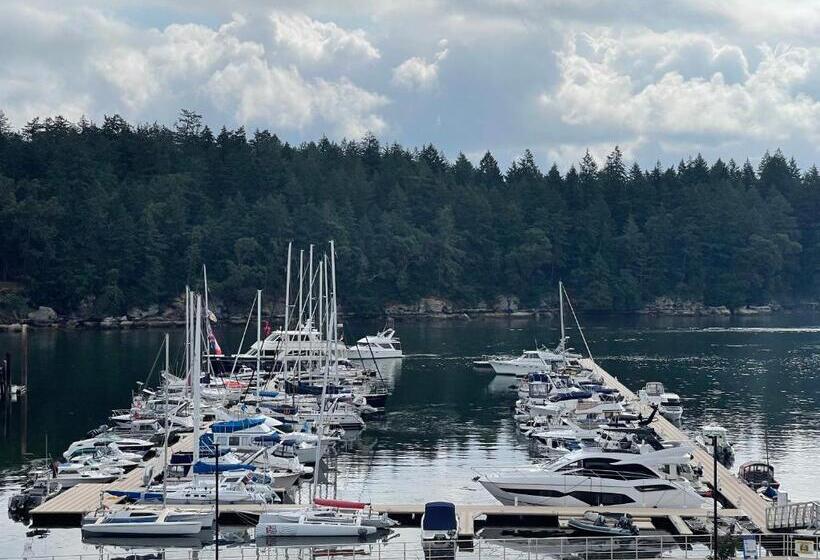 בית מלון כפרי The Waterfront Suites And Marina