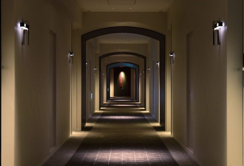 Отель Trusty Nagoya Shirakawa