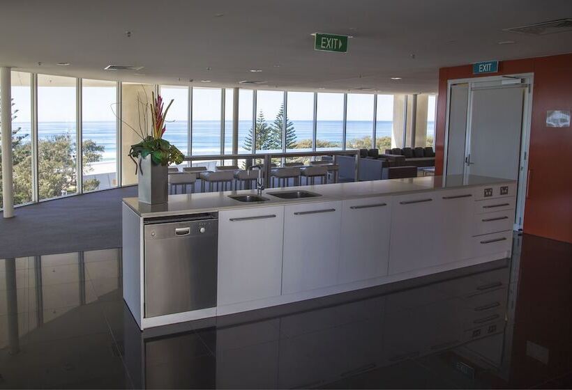 هتل Ultiqa Air On Broadbeach