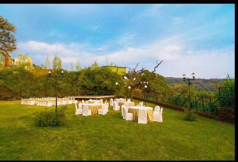 فندق Valley View Beacon Resort