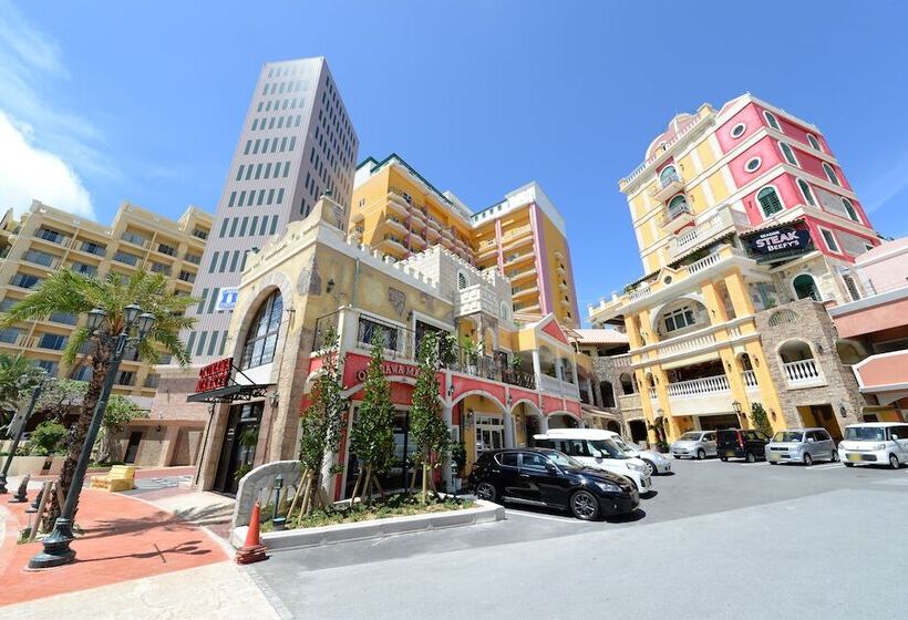 Vessel Hotel Campana Okinawa