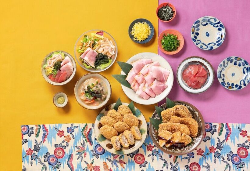 Vessel Hotel Campana Okinawa