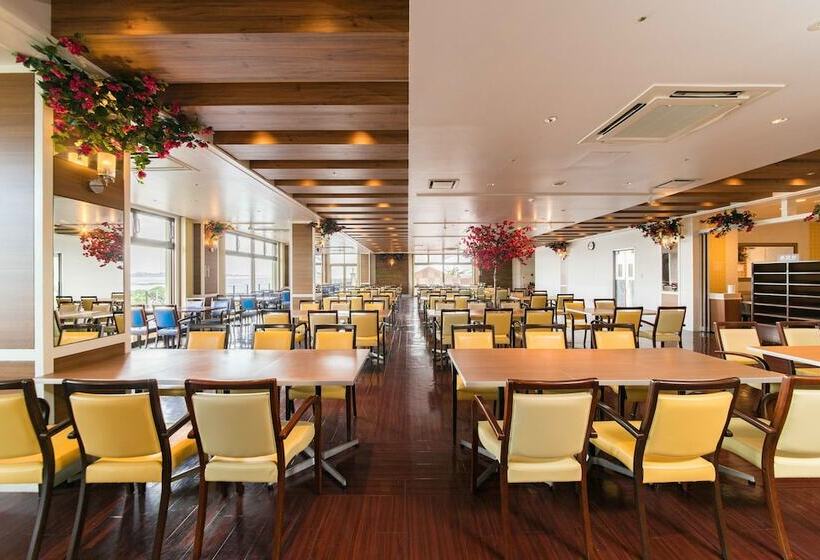 Vessel Hotel Campana Okinawa