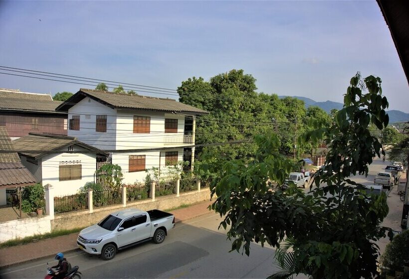 호텔 Visoun Namsok