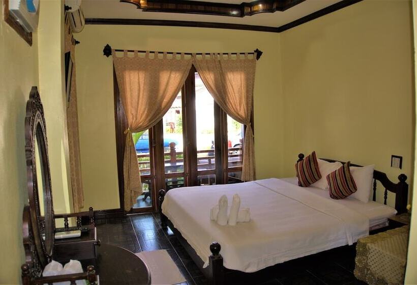 호텔 Visoun Namsok